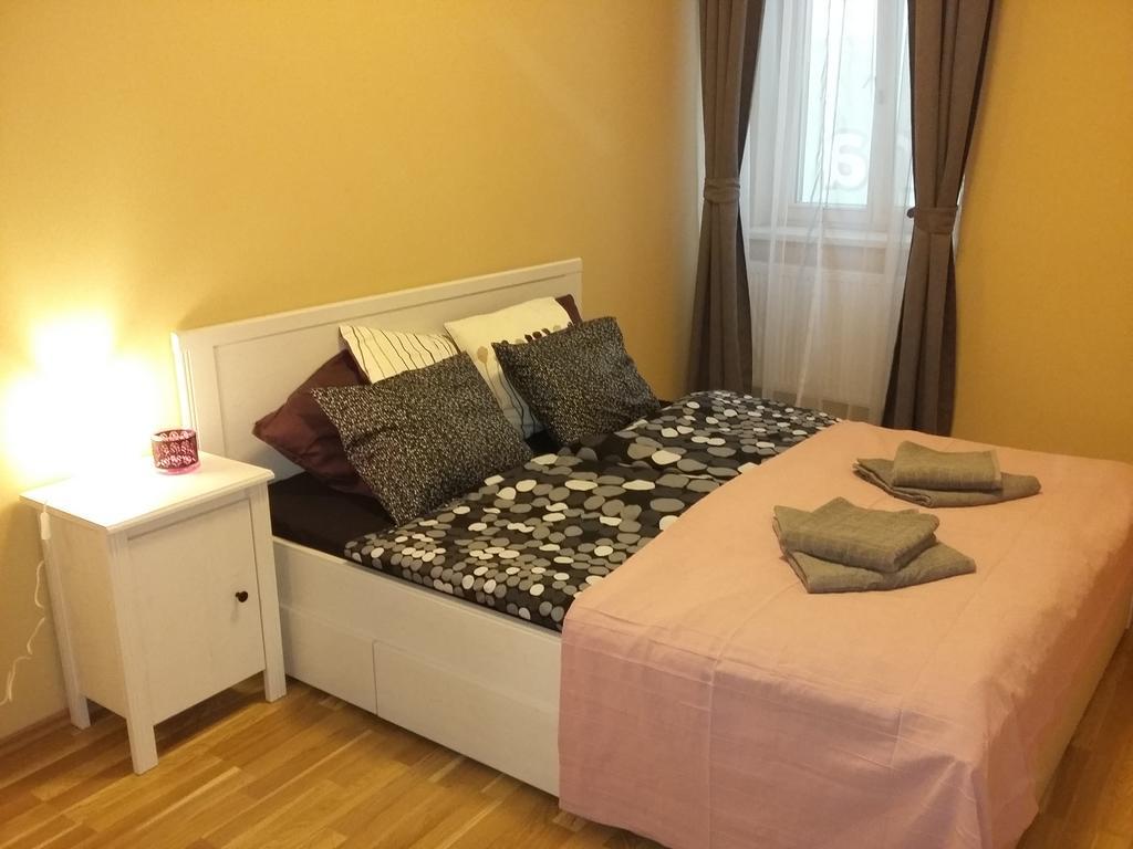 Apartment Vltavska B Praga Exterior foto